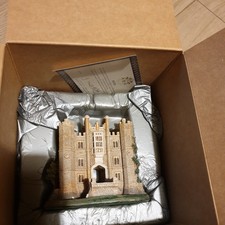 Lilliput lane.hampton court for sale  CLACTON-ON-SEA