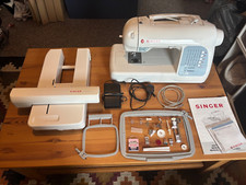 Singer futura xl400 for sale  NORWICH
