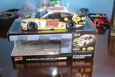 2016 joey logano d'occasion  Expédié en Belgium