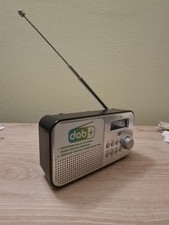 Radio portatile ricaricabile usato  Paese