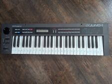 Teclado sintetizador Roland ALPHA JUNO-1 49 teclas com cabo original e novo estojo comprar usado  Enviando para Brazil