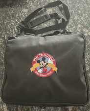 Pin Disney WDW Pin Logotipo Comercial Bordado Bolsa Grande 5 Páginas 6 Divisórias com Zíper comprar usado  Enviando para Brazil