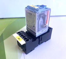 Finder 90.03.0 a30 usato  Vittuone