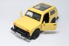 LADA NIVA VAZ RÚSSIA 1/43 CARRO FUNDIDO MODELO AUTOMÁTICO OFF-ROAD 4X4 comprar usado  Enviando para Brazil