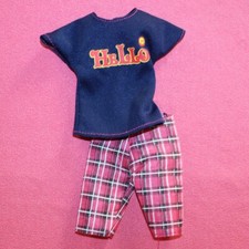 Tenue ensemble bermuda d'occasion Tenue ensemble bermuda d'occasion  Cerisy-la-Salle