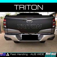 Adesivo AM TAILGATE envoltório listras ajuste 2015-2018 MITSUBISHI Triton MQ 4x4 elevador comprar usado  Enviando para Brazil