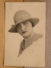 Ritratto ragazza con usato  Salerno