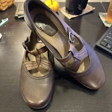 Brown women leather for sale  Groveport