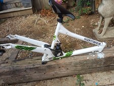 Commencal factory meta for sale  HORSHAM