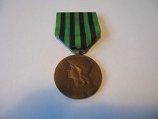 Médaille commémorative guerr d'occasion  France