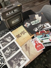 AC/DC - BACKTRACKS Edição de Colecionador Box Set: LP/CDs/DVD/Amplificador de Trabalho+completo comprar usado AC/DC - BACKTRACKS Edição de Colecionador Box Set: LP/CDs/DVD/Amplificador de Trabalho+completo comprar usado  Enviando para Brazil