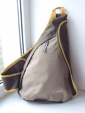 Mochila tiracolo Nike vintage anos 90 Y2K cáqui/amarela comprar usado  Enviando para Brazil