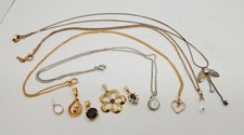 Lot pendentifs colliers d'occasion  Claix