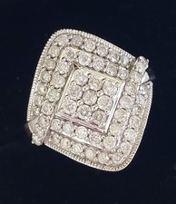 Gorgeous 9carat gold for sale  LIVINGSTON