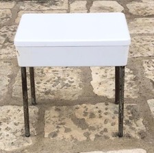 Vecchio sgabello tavolino vintage per lustra scarpe lustrino in plastica anni 60 na sprzedaż  Wysyłka do Poland