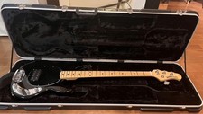 Music Man stingray Ernie Ball/baixo elétrico com HC original fabricado nos EUA comprar usado  Enviando para Brazil