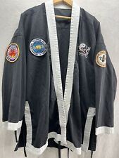 Roupão/jaqueta vintage Taekwondo artes marciais karatê preto com remendos comprar usado  Enviando para Brazil