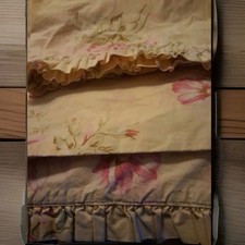 Lençol plano Pine Cone Hill Caroline floral Queen com fronha STD amarelo com babados, usado comprar usado  Enviando para Brazil