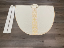 VESTIDO BRANCO COM PAINEL DOURADO ORNAMENTADO + ESTOLA, usado comprar usado  Enviando para Brazil