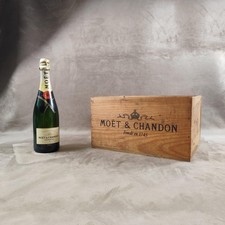 Wooden case champagne d'occasion  Expédié en Belgium
