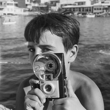 Impresión Fotográfica En Papel Argéntico Niña Fotógrafa 1960 30X30cm comprar usado  Enviando para Brazil