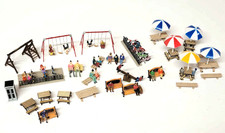 Diorama de playground escala HO: bicicletas, balanços, mesas de piquenique, pessoas em bancos WOW comprar usado Diorama de playground escala HO: bicicletas, balanços, mesas de piquenique, pessoas em bancos WOW comprar usado  Enviando para Brazil