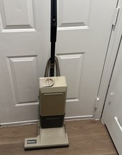 Aspirador de pó vertical vintage ELECTROLUX Discovery II vem com kit de acessórios, usado comprar usado  Enviando para Brazil