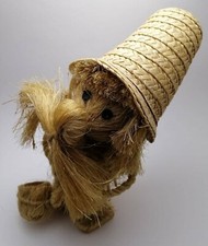 Boneco feito à mão palha de linha com bigodes longos sentado em uma cadeira de madeira raro, usado comprar usado Boneco feito à mão palha de linha com bigodes longos sentado em uma cadeira de madeira raro, usado comprar usado  Enviando para Brazil