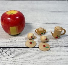 Vintage Pintado Madeira Infantil Miniatura Brinquedo Maçã Conjunto de Chá Japão 10 Peças Misto comprar usado  Enviando para Brazil