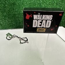 Berloque Walking Dead Daryl Dixon CrossBow pendurado ThinkGeek cofre 2014 AMC, usado comprar usado  Enviando para Brazil