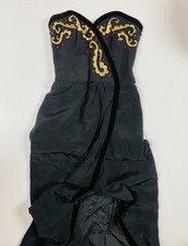 Vestido sem alças Escada preto vintage com acabamento em veludo e bordado dourado comprar usado  Enviando para Brazil