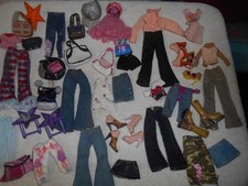 Bratz assorted clothing for sale  Chipley