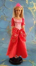 Usado, Boneca Barbie vestida de rosa e vermelho 12 princesas dançantes vestido Guinevere  comprar usado  Enviando para Brazil