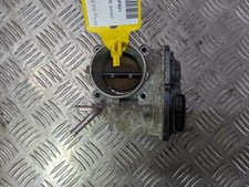 Toyota avensis throttle for sale  OLDHAM
