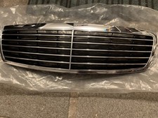 Grill W211 atrapa Avantgarde A2118800583 na sprzedaż Grill W211 atrapa Avantgarde A2118800583 na sprzedaż  PL