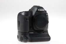 Używany, CANON EOS 5D Mark IV z uchwytem baterii - SNr: 013021000725 na sprzedaż  Wysyłka do Poland
