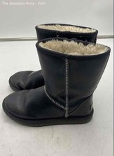 ladies 6 uggs for sale  Detroit