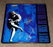 Álbum LP assinado pelo Guns N' Roses autografado Use Your Illusions II cópia original comprar usado  Enviando para Brazil