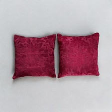Throw pillows set for sale  Elkhorn