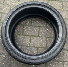 225 r19 93v d'occasion  Expédié en France