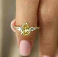 6ct pear cut d'occasion  Expédié en Belgium