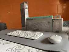 Logitech mouse pebble usato  Potenza