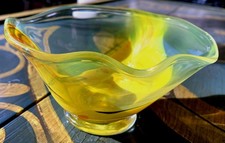 Leuchtend gelbes unikat gebraucht kaufen Leuchtend gelbes unikat gebraucht kaufen  Hanstedt