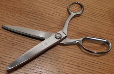 Vintage ciseaux dentée d'occasion  Saint-Louis