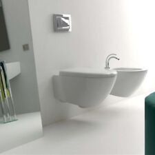 Sanitari sospesi kerasan usato  Manduria