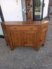 Credenza antica scantonata usato  Novafeltria
