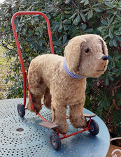 Peluche chien roulettes d'occasion  Saint-Jean-de-Védas