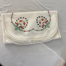 Usado, Antigo corredor de mesa toalha de prato bordado à mão borda de crochê 36” X16,5” comprar usado  Enviando para Brazil