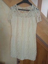 Ravissante robe écrue d'occasion  Valmondois