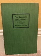 1957 LESSONS IN BEEKEEPING VINTAGE INSECT ENTOMOLOGY BEE HONEY BOOK (y10) segunda mano  Embacar hacia Mexico